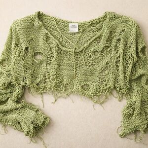 Urban Outfitters Distressed Cropped Sweater – Green – Grunge Style